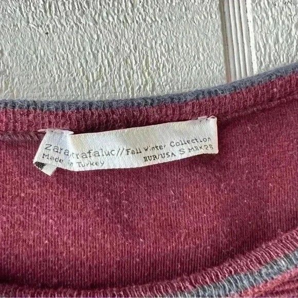 Zara Women's Burgundy Blue Striped Oversized Sweater Size Small - Picture 4 of 4